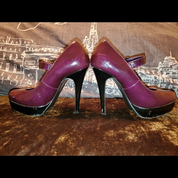 Purple heels - Picture 6 of 9